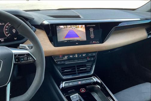 2023 Audi e-tron GT Premium Plus quattro