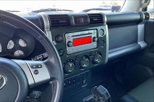 2011 Toyota FJ Cruiser Base