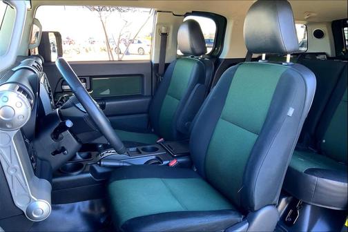 2011 Toyota FJ Cruiser Base
