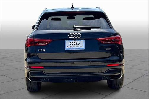 2022 Audi Q3 45 S line Premium