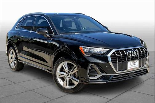 2022 Audi Q3 45 S line Premium
