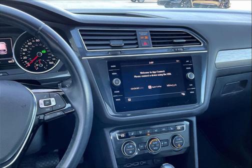 2019 Volkswagen Tiguan 2.0T SE