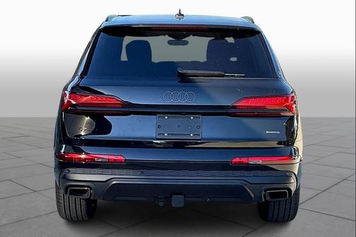 2026 Audi Q7 45 Premium