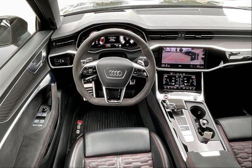 Mythos Black Metallic 2024 Audi RS 6 Avant 4.0T