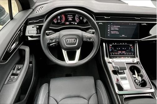 2025 Audi Q7 55 Prestige