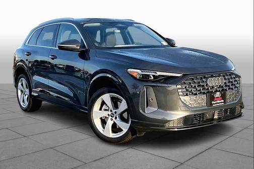 Tambora Gray Metallic 2025 Audi Q5 Premium Plus TFSI quattro S tronic