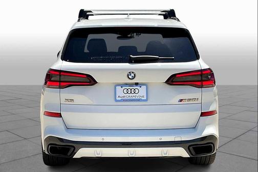 2022 BMW X5 M50i