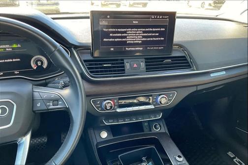 2022 Audi Q5 45 S line Prestige