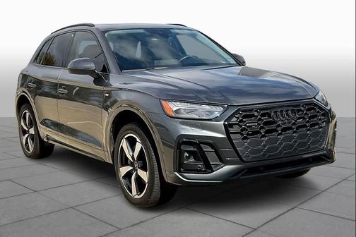 2022 Audi Q5 45 S line Prestige