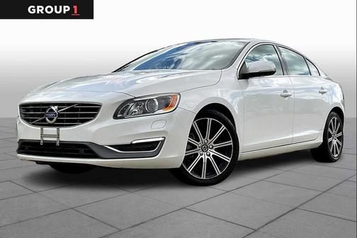 2017 Volvo S60 Inscription T5 Platinum