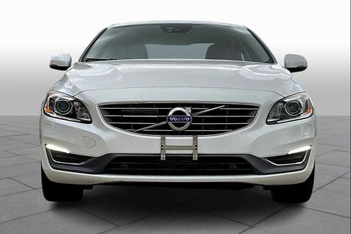 2017 Volvo S60 Inscription T5 Platinum