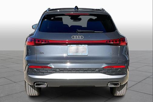2025 Audi Q5 Premium TFSI quattro S tronic