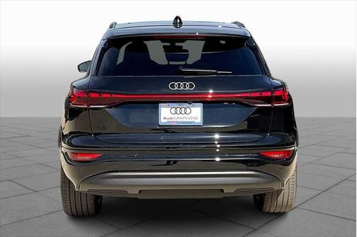 2025 Audi Q6 e-tron Premium Plus