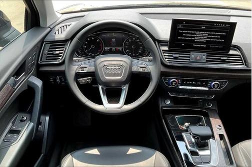 2023 Audi Q5 40 Premium