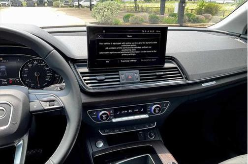 2023 Audi Q5 40 Premium