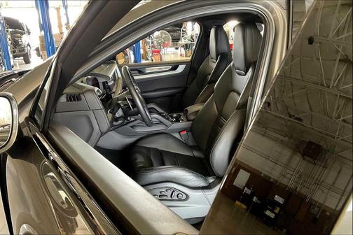 2024 Porsche Cayenne Cayenne