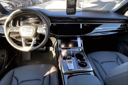 2026 Audi Q7 55 Premium Plus