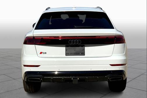 2025 Audi Q8 55 Premium Plus