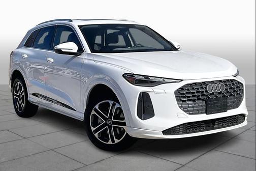 2025 Audi Q5 Premium TFSI quattro S tronic