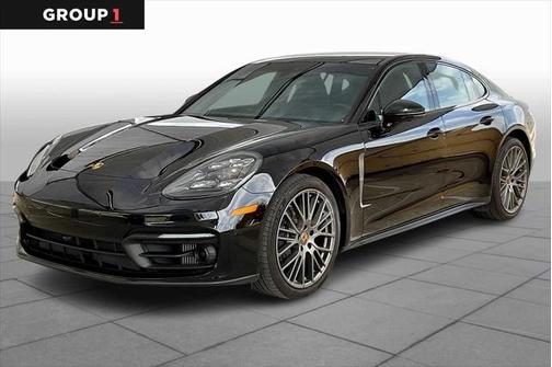 2023 Porsche Panamera 4 Platinum Edition