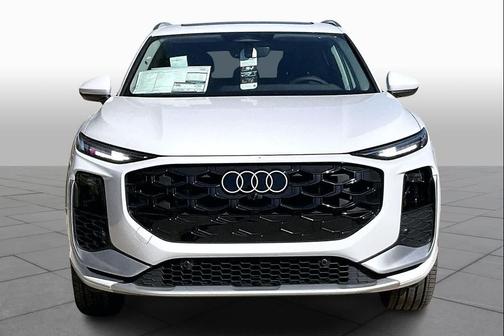 2026 Audi Q3 S line