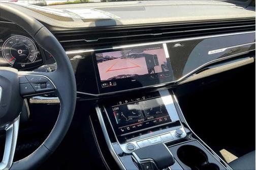 2025 Audi Q7 55 Prestige