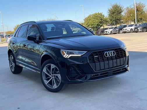 2025 Audi Q3 Premium 45 TFSI S line quattro Tiptronic