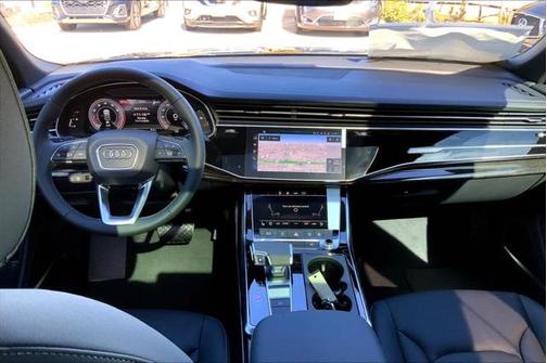2025 Audi Q8 55 Premium Plus