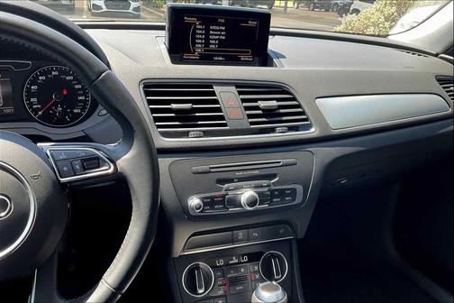 2016 Audi Q3 2.0T Premium Plus