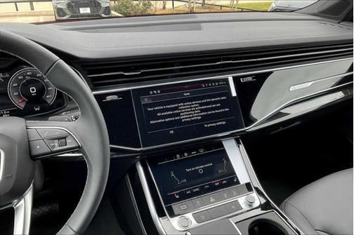 2025 Audi Q7 55 Premium Plus