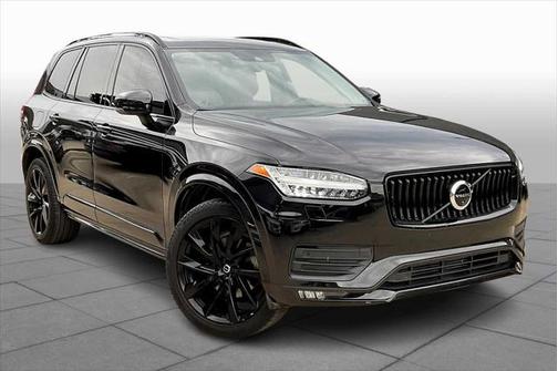 2020 Volvo XC90 T6 Momentum