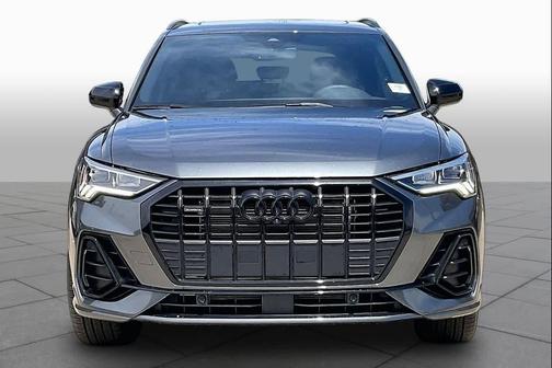 Daytona Gray Pearl Effect 2025 Audi Q3 45 S line Premium Plus