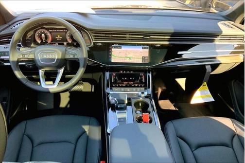2025 Audi Q7 55 Premium Plus