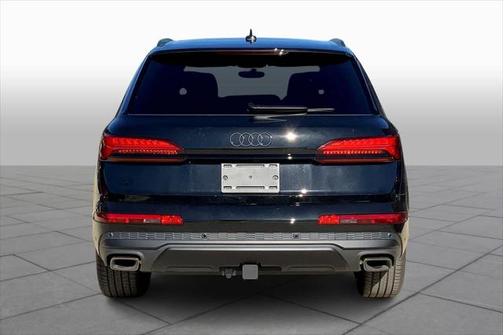 2025 Audi Q7 55 Premium Plus