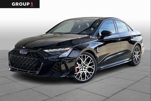 Mythos Black me 2026 Audi RS 3 TFSI quattro S tronic Sedan