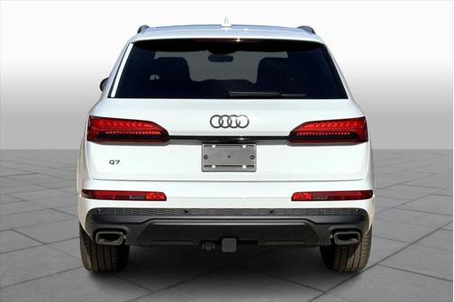 2025 Audi Q7 55 Premium Plus