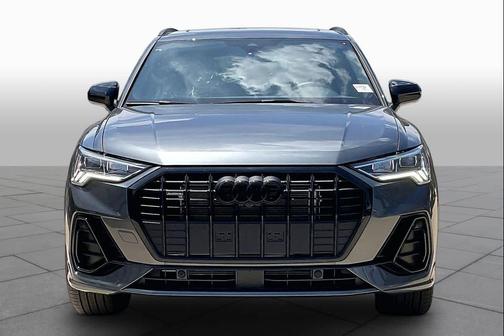 Daytona Gray Pearl Effect 2025 Audi Q3 45 S line Premium Plus