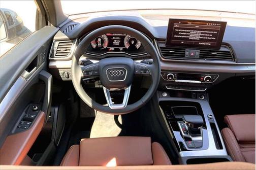 2025 Audi Q5 45 S line Premium