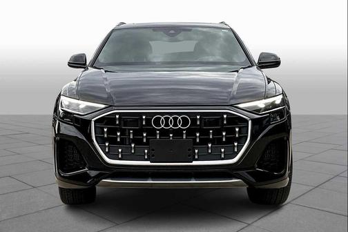 2024 Audi Q8 55 Premium Plus