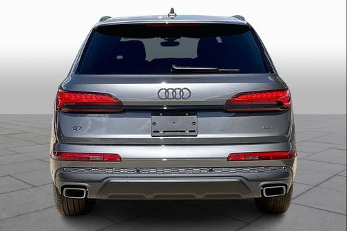 2026 Audi Q7 45 Premium