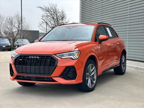 2025 Audi Q3 Premium 45 TFSI S line quattro Tiptronic