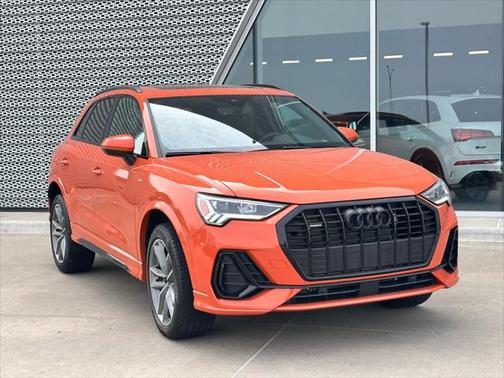 2025 Audi Q3 Premium 45 TFSI S line quattro Tiptronic