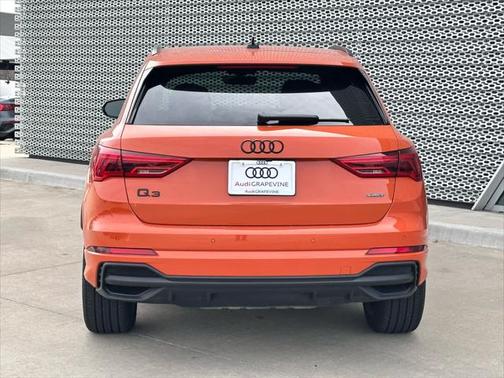 2025 Audi Q3 Premium 45 TFSI S line quattro Tiptronic