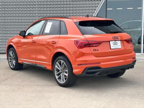 2025 Audi Q3 Premium 45 TFSI S line quattro Tiptronic