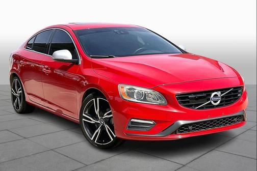 2018 Volvo S60 T6 R-Design Platinum