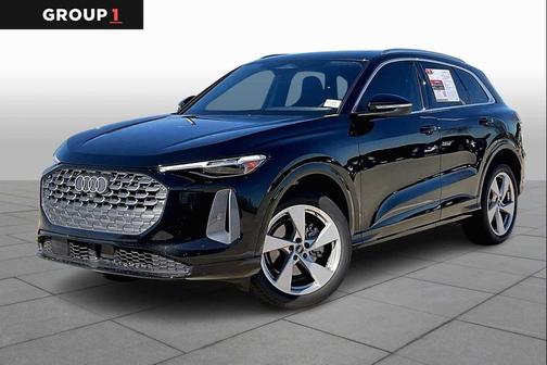 Mythos Black Metallic 2025 Audi Q5 Premium Plus TFSI quattro S tronic
