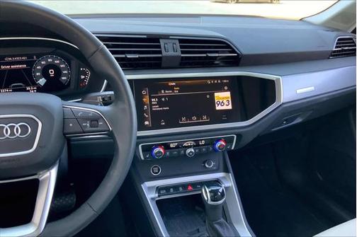 2024 Audi Q3 Premium 45 TFSI S line quattro Tiptronic