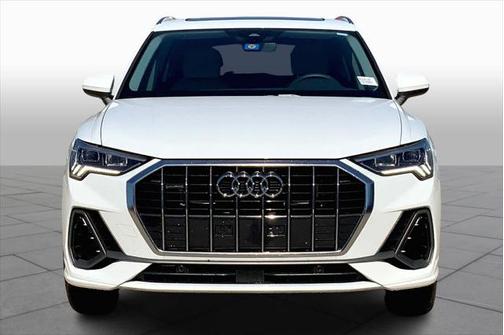 2024 Audi Q3 Premium 45 TFSI S line quattro Tiptronic