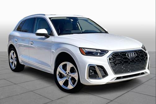 2022 Audi Q5 45 S line Premium Plus