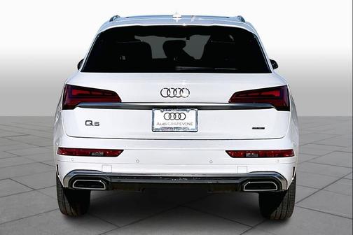 2022 Audi Q5 45 S line Premium Plus
